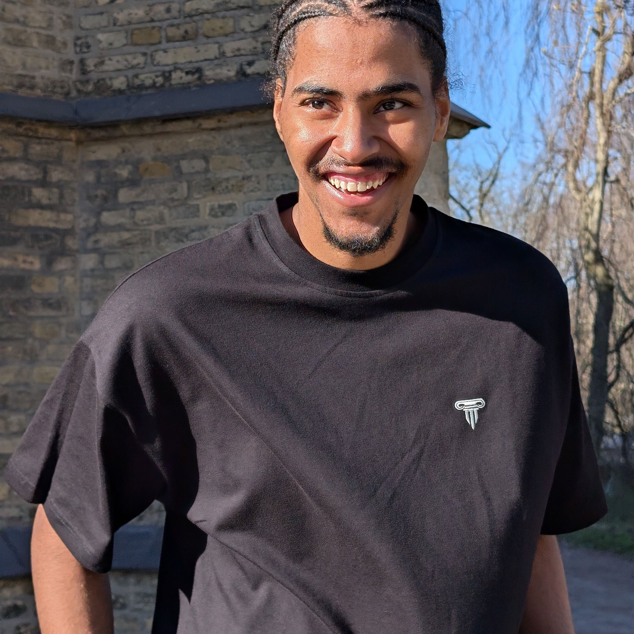 Core Logo T-shirt (Oversized fit)